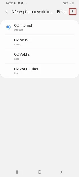 Tři tečky v horním pravém rohu