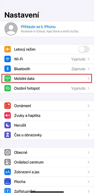 V nastavení vyberte Mobilní data