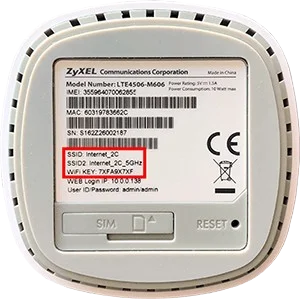 Název sítě a heslo Wi-Fi na spodní straně modemu ZyXEL LTE 4506-M606