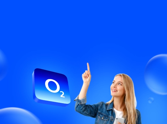 Obrázek dvou modrých čtverců s ikonou vstupenky. Vstupenka je vykreslena jako žlutý obrys s hvězdou uprostřed. Kolem čtverců poletují zlaté konfety na modrém pozadí.