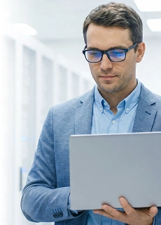 Technik s notebookem